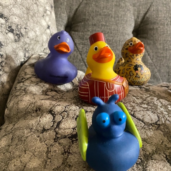 Colorful Rubber Duck Collection - Picture 2 of 7